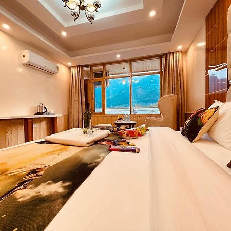Hill River Resort - Central Heated & Air Cooled - Near Mall Road , Best Property Of Manali 2024- 2025 Exterior foto