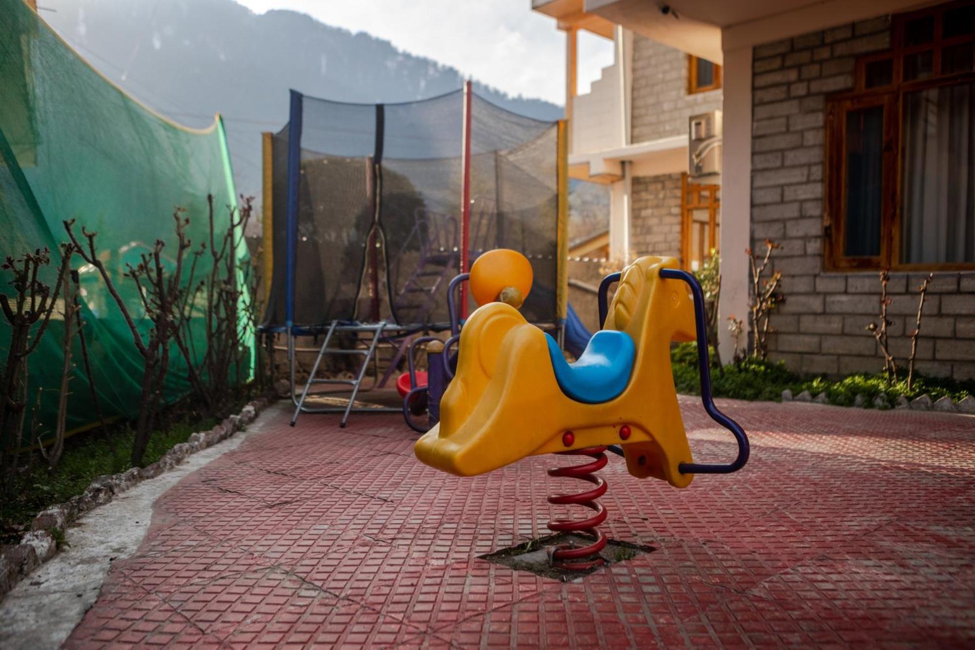 Hill River Resort - Central Heated & Air Cooled - Near Mall Road , Best Property Of Manali 2024- 2025 Exterior foto