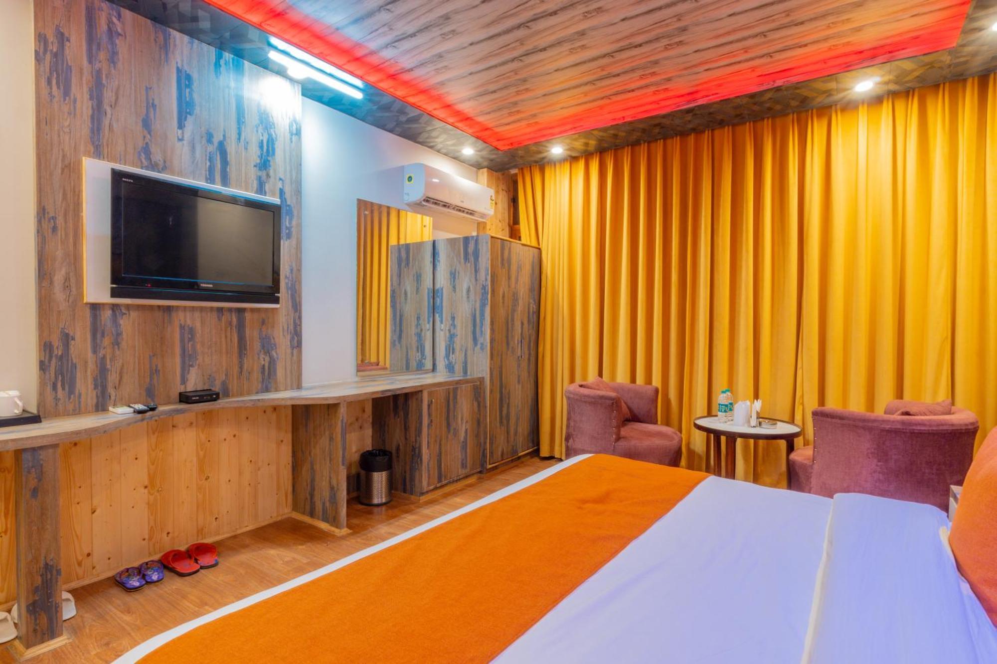 Hill River Resort - Central Heated & Air Cooled - Near Mall Road , Best Property Of Manali 2024- 2025 Exterior foto