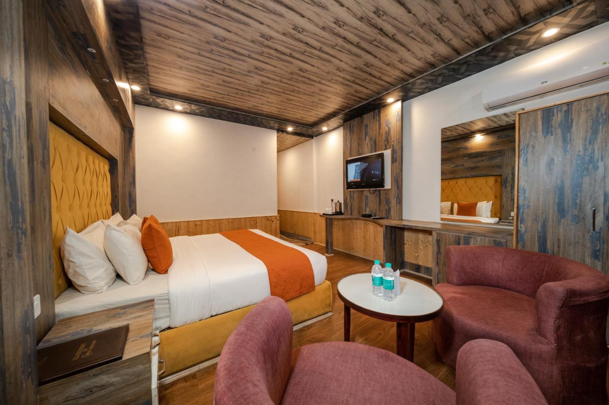 Hill River Resort - Central Heated & Air Cooled - Near Mall Road , Best Property Of Manali 2024- 2025 Exterior foto